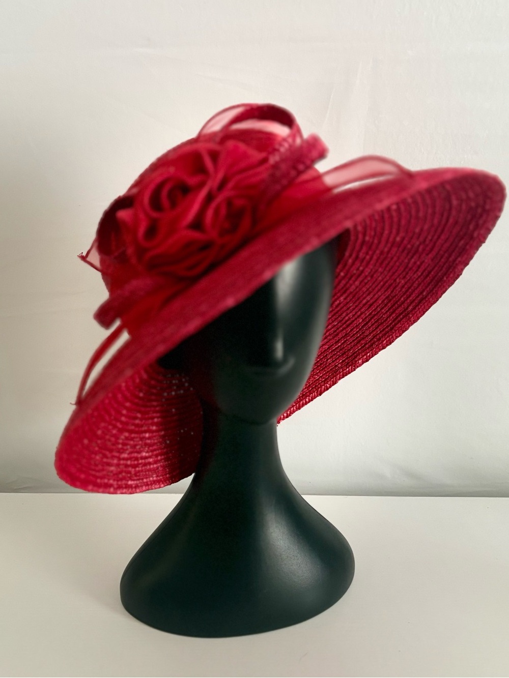 Elegant Women's Red Floral Wide-Brim Hat